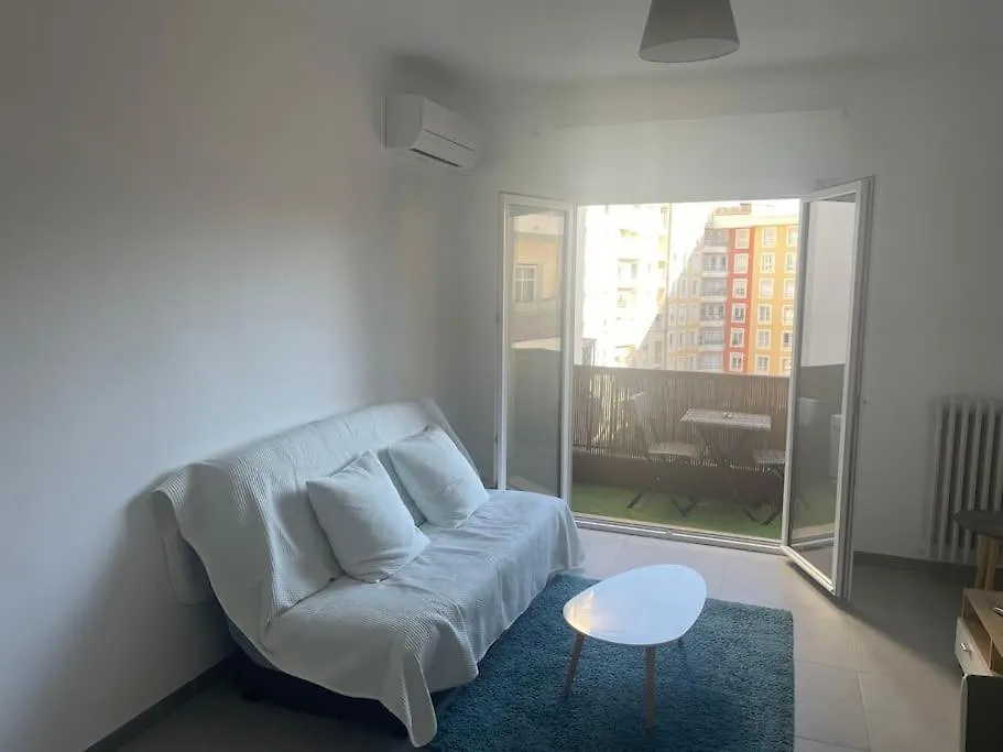 Studio A Deux Pas De La Plage Nice